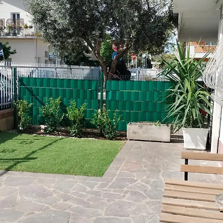 Cthomerimini, Miramare Апартаменты *