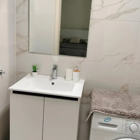 Cthomerimini, Miramare Rimini